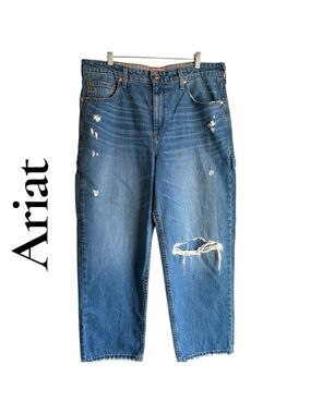 Ariat Women's Ultra High Rise Tomboy Carpenter Straight jeans. Size 32. NWT!